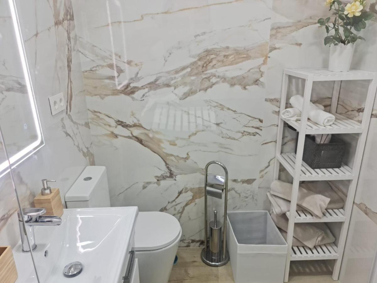 Apartamento Malaga Centro Екстериор снимка