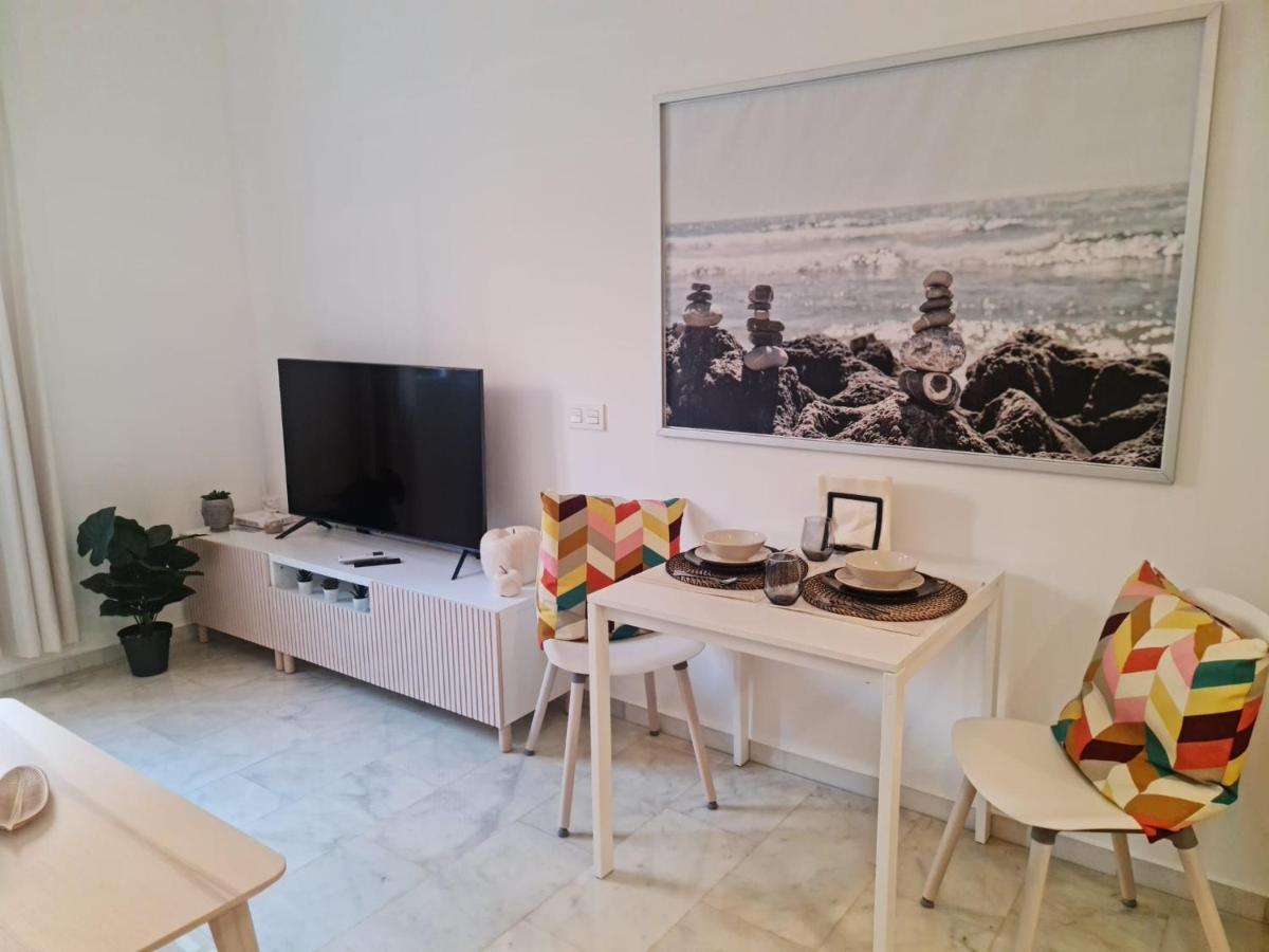 Apartamento Malaga Centro Екстериор снимка